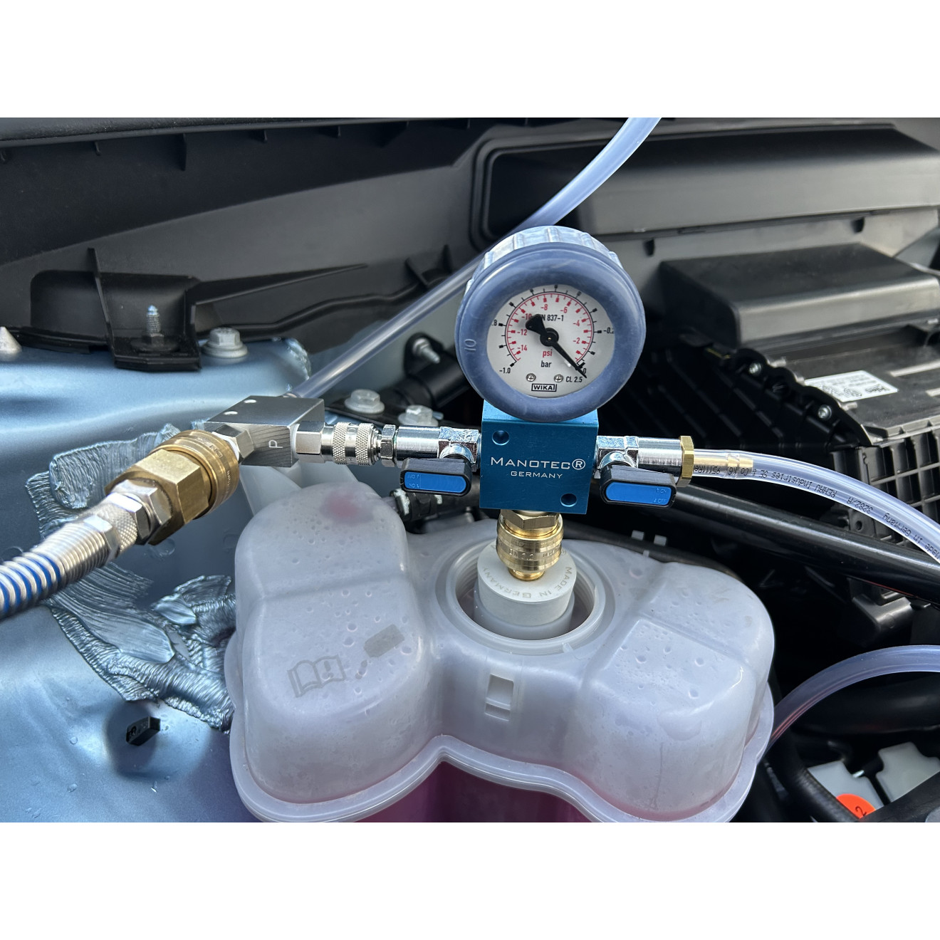 Kühlsystem Befüll- & Entlüftungsgerät