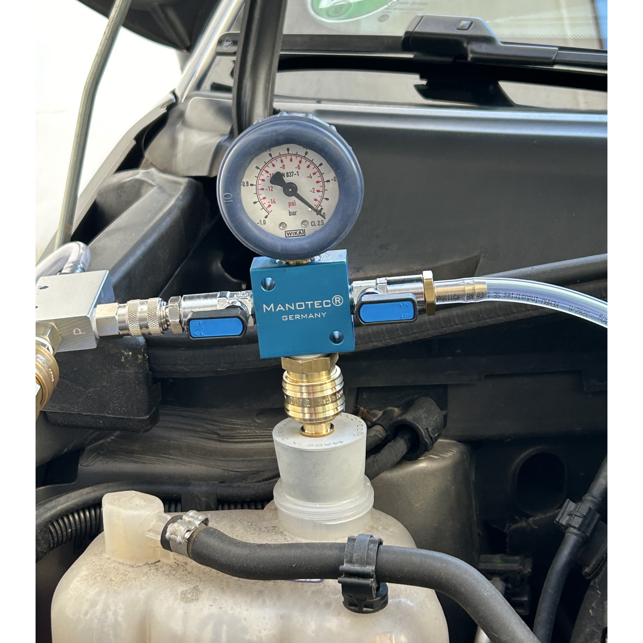 Kühlsystem Befüll- & Entlüftungsgerät